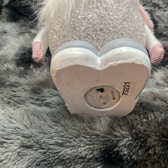 Pink Christmas Gnome lamp - Picture 9 of 16